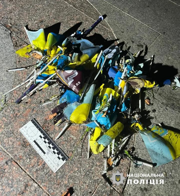 he-committed-a-theft-at-a-currency-exchange-office-and-then-desecrated-the-flag-of-ukraine-a-23-year-old-man-was-detained-in-odesa