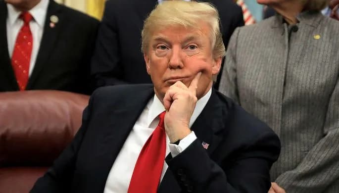 kytaiski-khakery-zibraly-audio-z-dzvinkiv-radnyka-kampanii-trampa