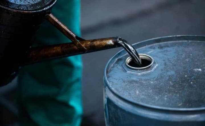 eksport-siroi-nefti-iz-rf-rastet-vtoruyu-nedelyu-podryad