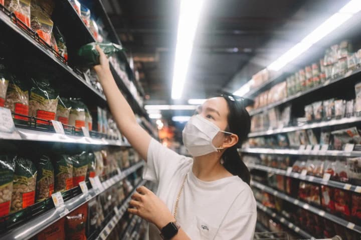 eu-advises-citizens-to-stockpile-food-in-case-of-war-with-russia