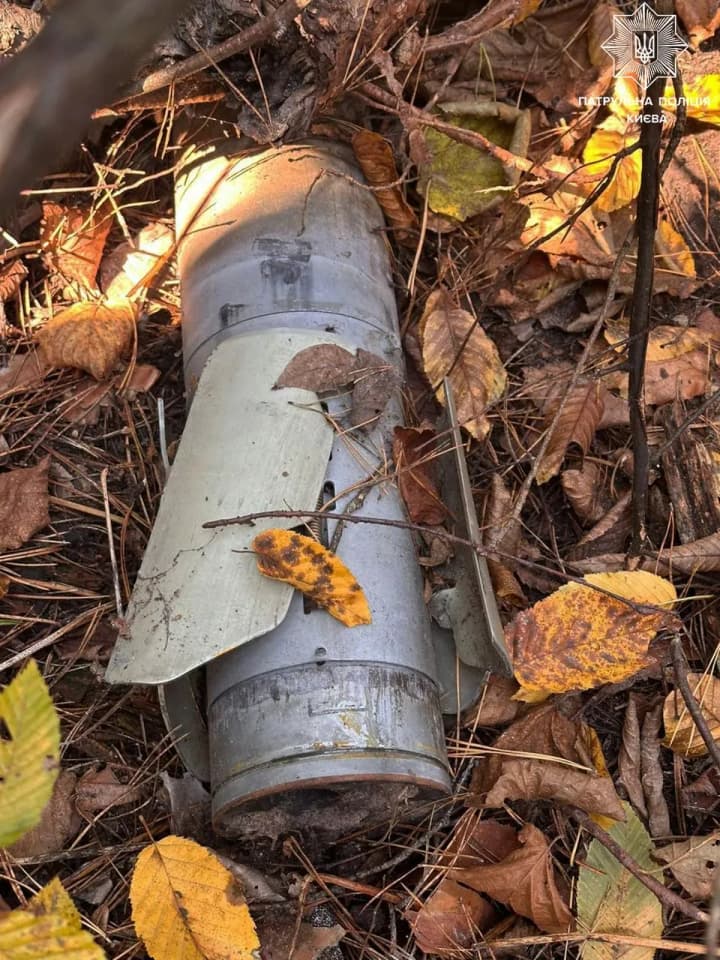 kyiv-resident-finds-a-fragment-of-a-russian-missile-in-sviatoshynskyi-district
