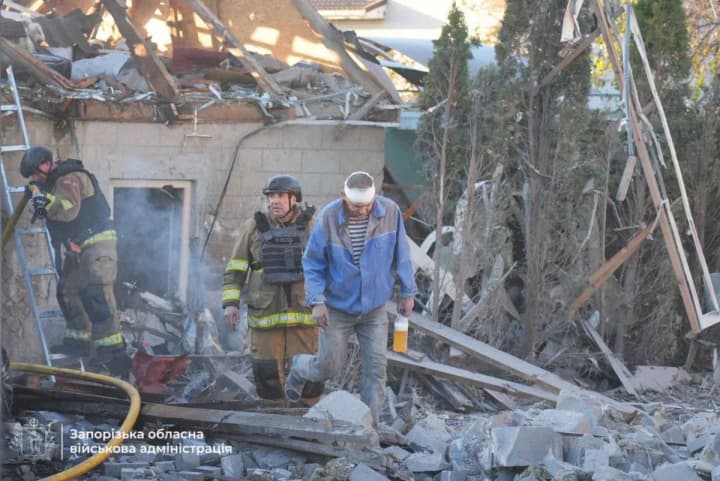 russian-strike-on-zaporizhzhia-number-of-victims-increases-to-40