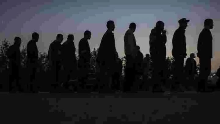 a-new-wave-of-fraud-in-ukraine-criminals-extort-money-from-relatives-of-prisoners-and-missing-persons