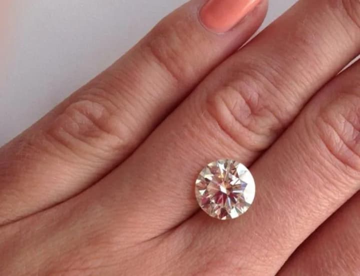 diamond-prices-have-fallen-to-multi-year-lows-whats-going-on