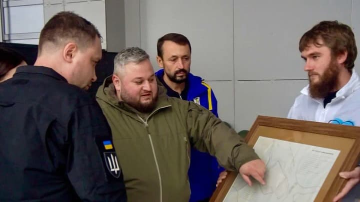 valerii-dubil-osnashchaem-ukrainskikh-razvedchikov-sovremennimi-sredstvami-reb-i-stantsiyami-usileniem-signala