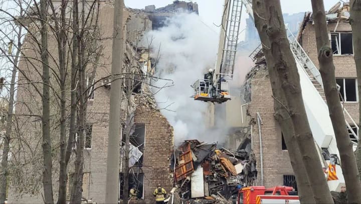 in-kryvyi-rih-the-number-of-victims-of-the-russian-federations-strike-has-increased-to-14