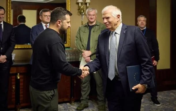 obsudili-voennuyu-pomoshch-udari-po-voennim-tselyam-na-territorii-rf-finansovuyu-podderzhku-zelenskii-vstretilsya-s-borrelem