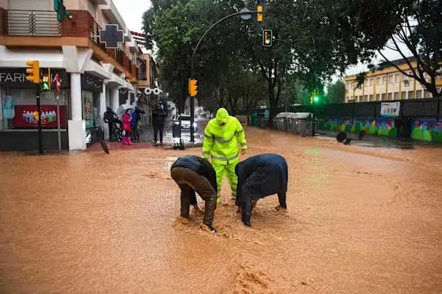 spain-is-under-threat-again-a-red-alert-has-been-issued-due-to-rains