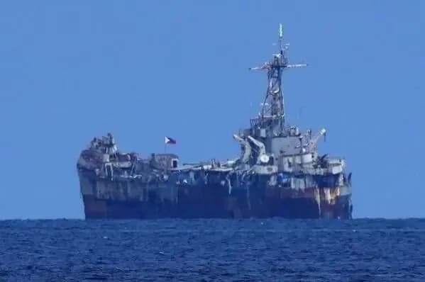 china-and-the-philippines-a-new-conflict-over-a-warship-on-a-disputed-reef