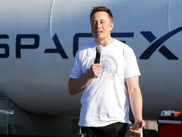 spacex-maska-gotovitsya-provesti-tendernoe-predlozhenie-s-tsenoi-dollar135-za-aktsiyu-reuters