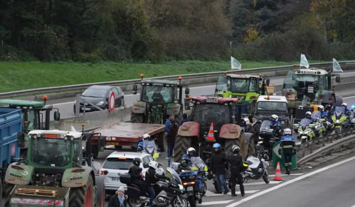 french-farmers-launch-large-scale-protests-against-trade-agreement-with-mercosur