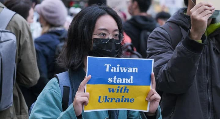 chutlyve-pytannia-taivan-poiasnyv-chomu-ne-bere-uchasti-u-viiskovii-dopomozi-ukraini