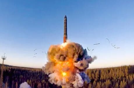 the-russian-ballistic-missile-oreshnik-had-several-warheads-representatives-of-the-united-states-and-the-west
