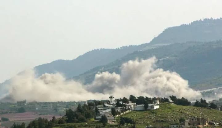 blyzko-250-snariadiv-vypushcheno-khezbolloiu-po-izrailiu