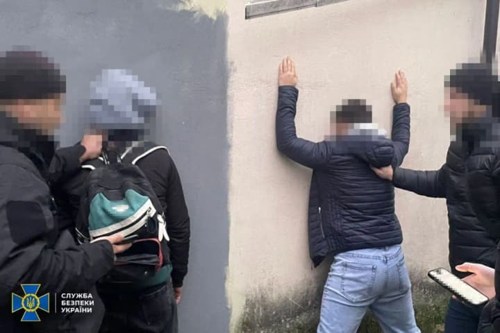 committed-a-terrorist-attack-near-the-police-station-in-the-center-of-zhytomyr-5-agents-of-the-russian-federation-were-detained