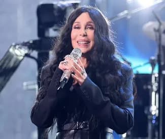 76-year-old-cher-announced-her-retirement-from-music-after-a-new-album