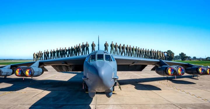 ssha-otpravili-bombardirovshchiki-b-52-v-finlyandiyu-signal-nato-rossii