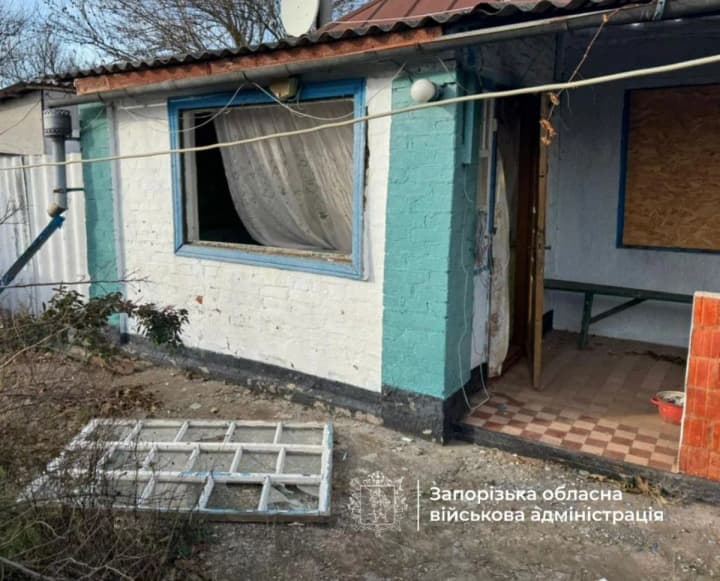 russian-troops-have-launched-more-than-500-strikes-on-zaporizhia-region-over-the-past-day