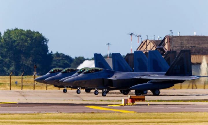 how-russia-china-and-nuclear-weapons-are-involved-in-unknown-drones-in-the-uk-expert