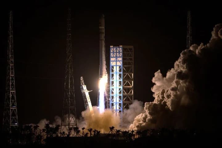 china-launches-first-rocket-from-commercial-site