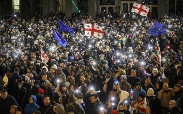 chetverta-nich-protestiv-u-tbilisi-shcho-vidbuvaietsia-v-stolytsi-hruzii