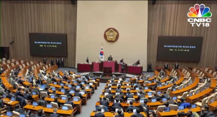 parlament-yuzhnoi-korei-progolosoval-za-otmenu-voennogo-polozheniya