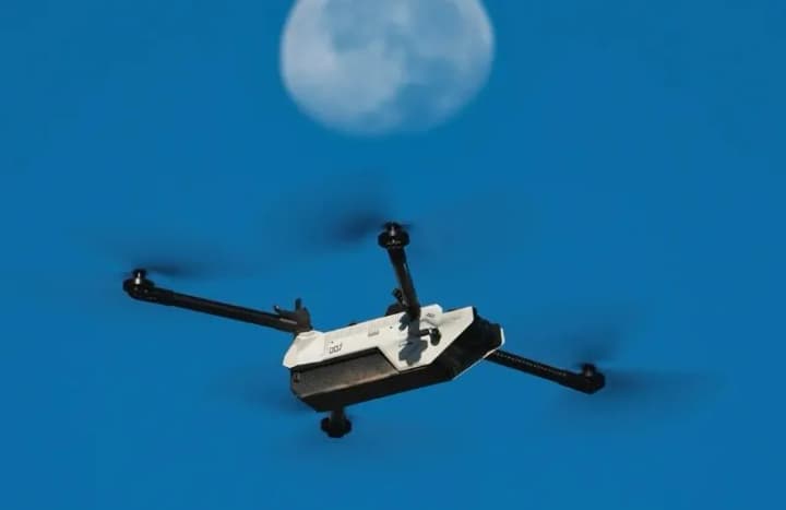 openai-i-anduril-obedinyayutsya-dlya-sozdaniya-sistem-protivodeistviya-dronam