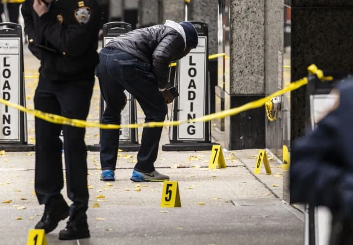 police-continue-to-search-for-the-killer-of-the-ceo-of-unitedhealthcare-what-is-known