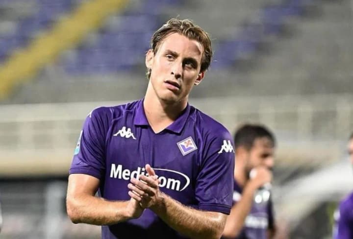 khavbek-fiorentyny-maie-proity-implantatsiiu-defibryliatora-ale-yoho-kariera-v-italii-pid-zahrozoiu