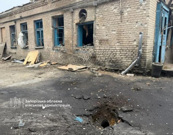 okkupanti-nanesli-pochti-270-udarov-po-zaporozhskoi-oblasti-chto-izvestno-o-posledstviyakh