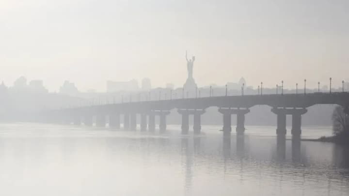 fog-is-expected-in-kiev-visibility-is-200-500-meters