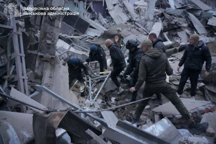 udar-rf-po-zaporizhzhiu-kilkist-poranenykh-zrosla-do-16