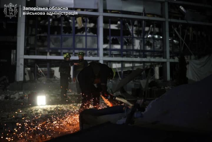 russian-strike-on-zaporizhzhya-at-least-8-more-people-may-be-under-the-rubble