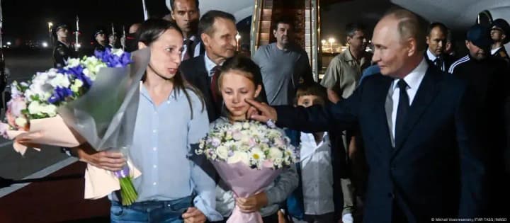 putin-inkognito-nahorodyv-rosiiskykh-shpyhuniv-zi-slovenii-rozsekrecheni-materialy