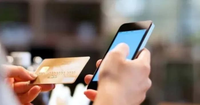 easypay-vymknuv-funktsiiu-povernennia-hroshei-dlia-abonentiv-vodafone-ta-life-shakhrai-pochaly-vyvodyty-hroshi-za-zymovu-yepidtrymku