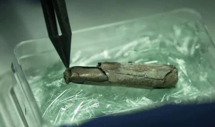 v-rimskoi-mogile-arkheologi-nashli-drevneishii-khristianskii-artefakt-k-severu-ot-alp