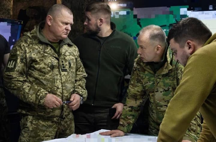 blyzko-400-osib-vbytymy-ta-poranenymy-syrskyi-rozkryv-shchodenni-vtraty-okupantiv-na-pokrovskomu-napriamku