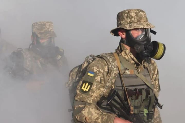 ponad-2000-voiniv-zsu-otruilys-khimrechovynamy-yaki-rf-vykorystovuie-na-fronti