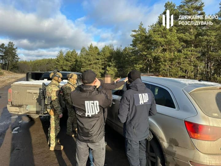 rivne-region-exposes-law-enforcement-officer-who-helped-fugitives-to-leave-for-belarus