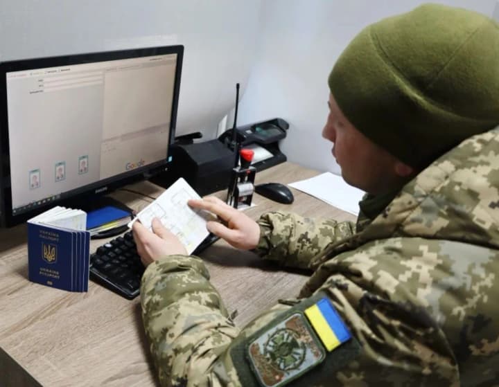 pochti-za-god-granitsu-peresekli-323-mln-chelovek-spiker-gpsu