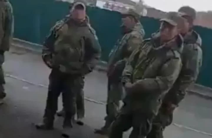 pivnichnokoreiski-soldaty-peremishcheni-na-peredovu-dlia-boiv-kirbi