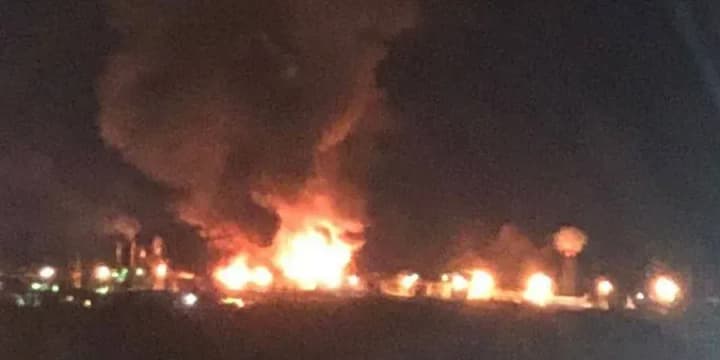 dronyrakety-ziavylys-detali-urazhennia-novoshakhtynskoho-npz-v-rosii