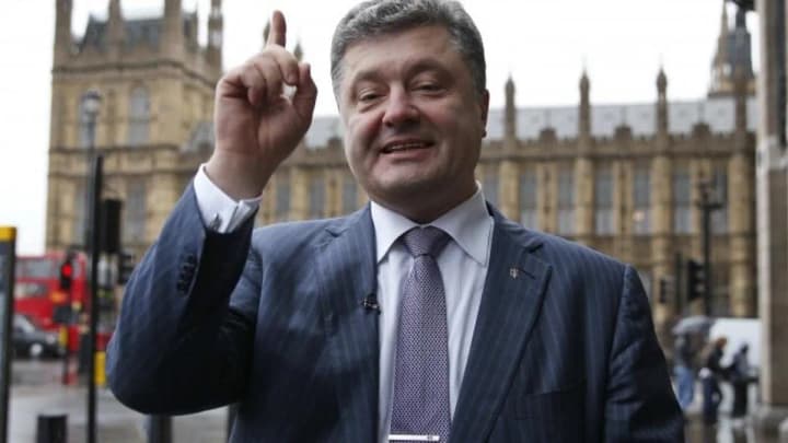 expert-poroshenko-actually-stood-up-for-pro-moscow-boyko-despite-blocking-the-rostrum-demanding-his-removal