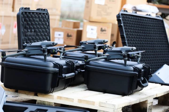 kyiv-region-hands-over-120-electronic-warfare-devices-to-fighters-of-72nd-brigade-named-after-black-zaporozhians-ruslan-kravchenko