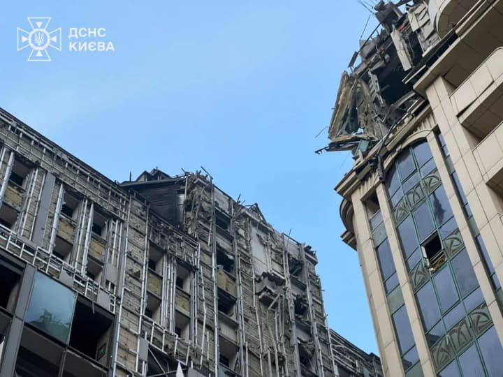 u-kyievi-pislia-ataky-rf-vyiavyly-zahybloho-dsns