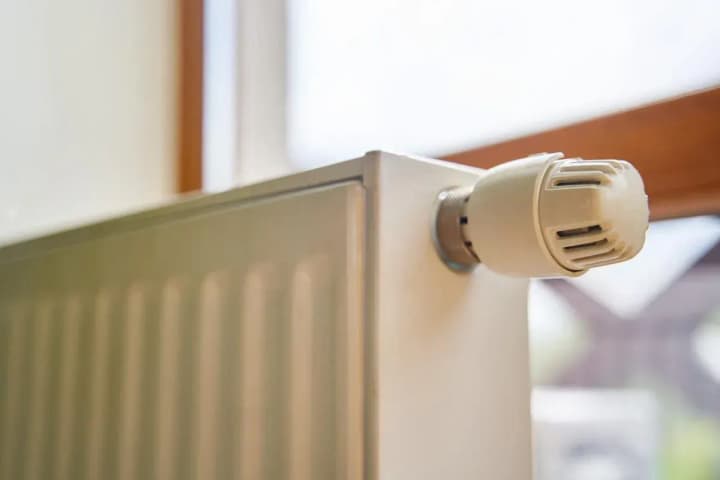 more-than-600-homes-educational-institutions-and-hospitals-in-kyiv-lost-heat-due-to-a-missile-strike