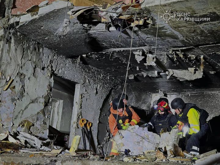 fire-in-saltovsky-district-of-kharkiv-extinguished-ses