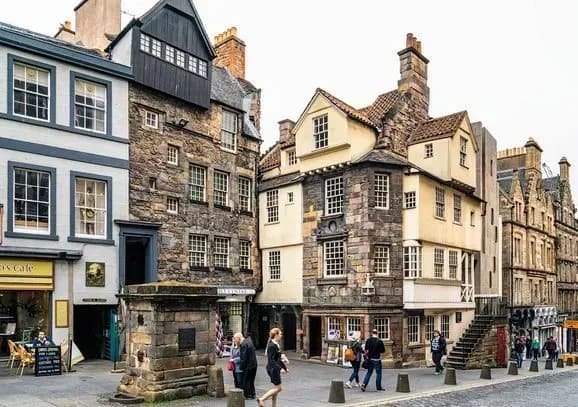 u-shotlandii-vidkryiut-pershu-kimnatu-dlia-bezpechnoho-vzhyvannia-narkotykiv