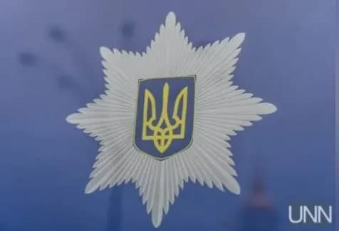 pseudo-military-begging-near-a-shopping-center-exposed-in-kyiv