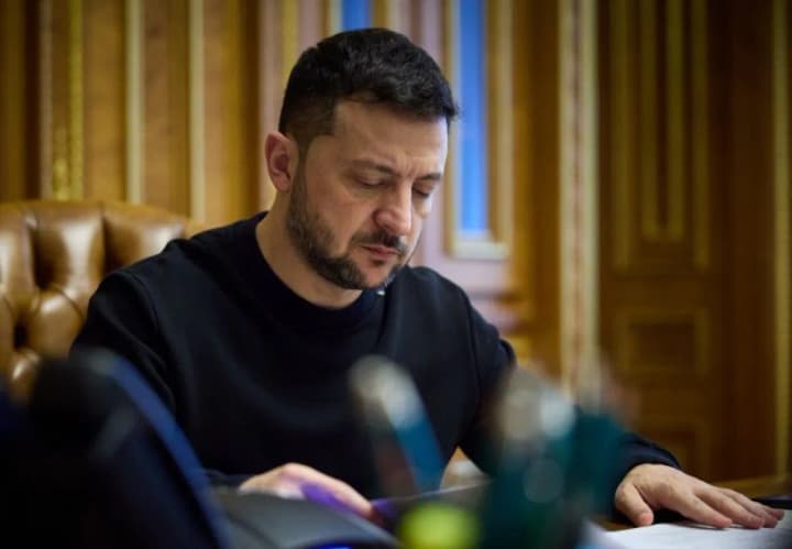 russkie-daleki-ot-boga-a-nevolya-i-tma-proigrivayut-zelenskii-pozdravil-ukraintsev-s-rozhdestvom